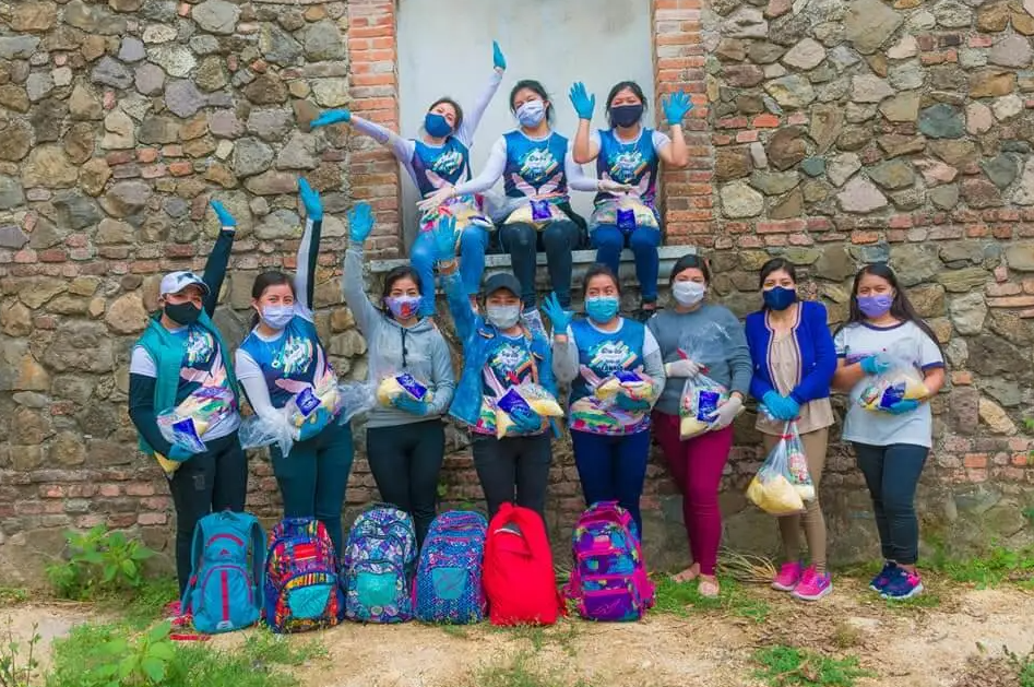  Fotos: De la mano por el cambio 